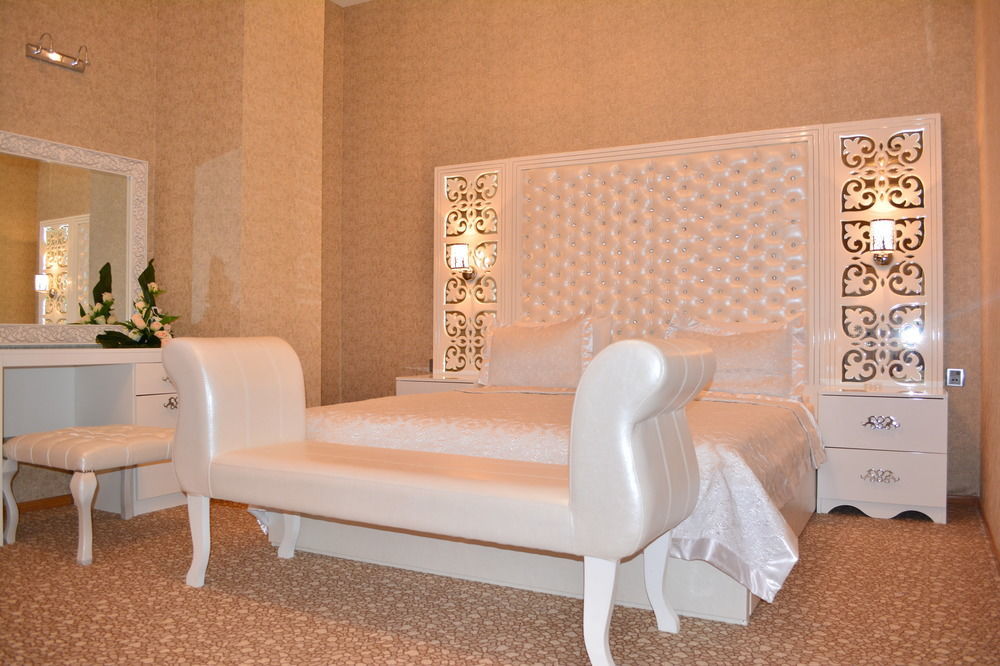 Admiral Hotel Baku Ngoại thất bức ảnh