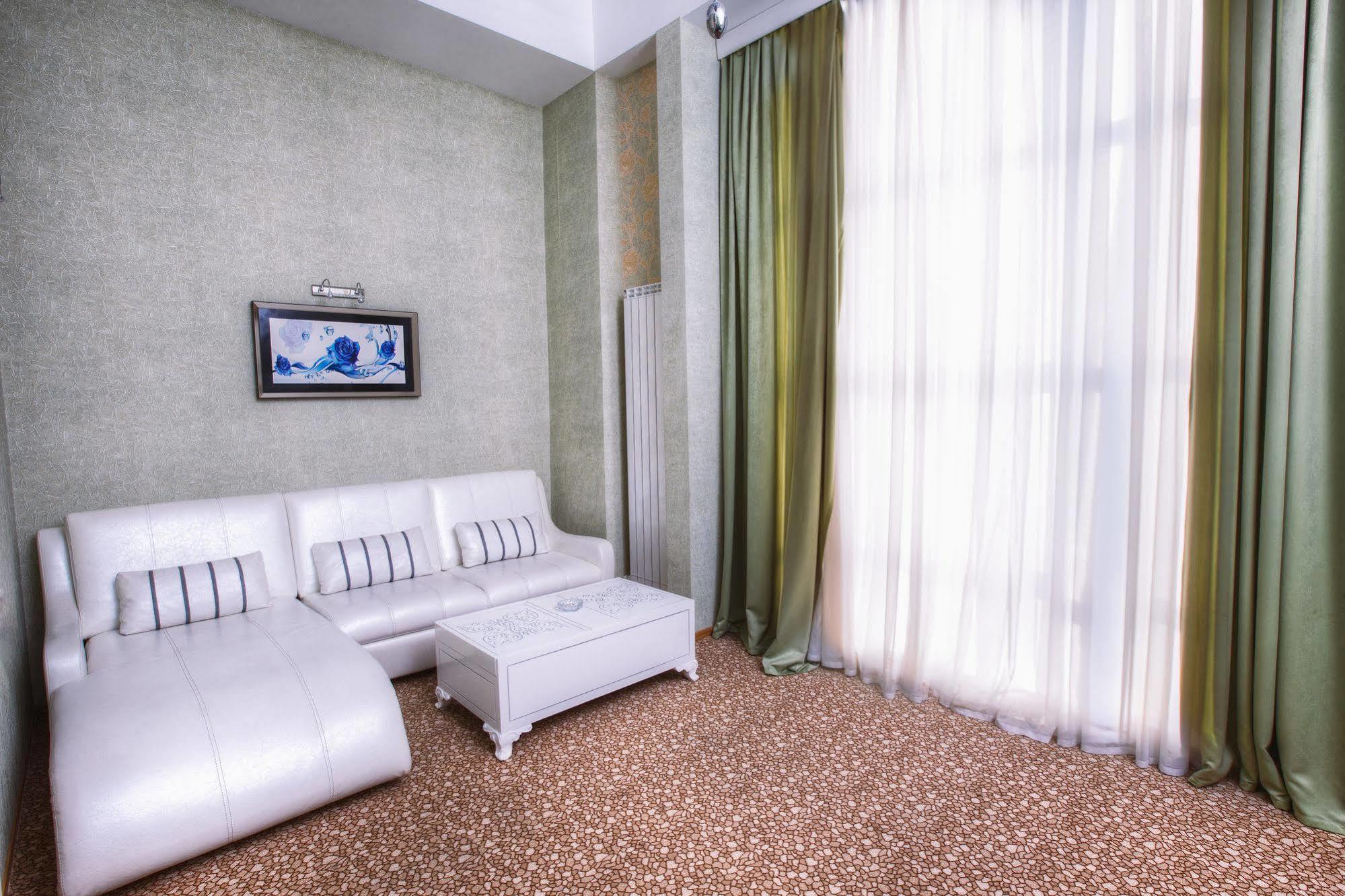 Admiral Hotel Baku Ngoại thất bức ảnh